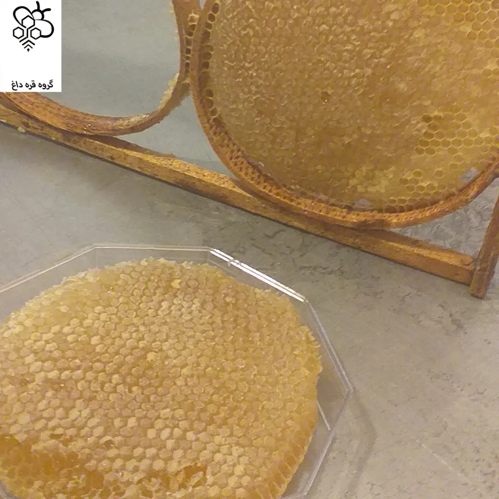 عسل طبیعی موم دار