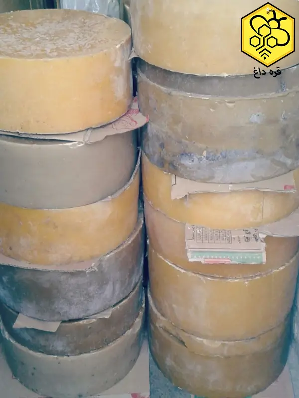 موم طبیعی زرد